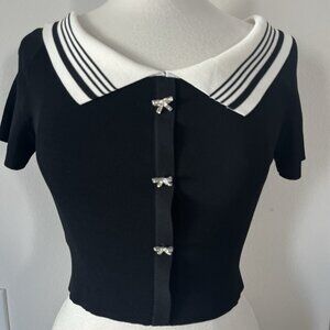 Macy Mccoy M/L Large Cropped Blk Knit top bow rhinestone buttons Slim Fit